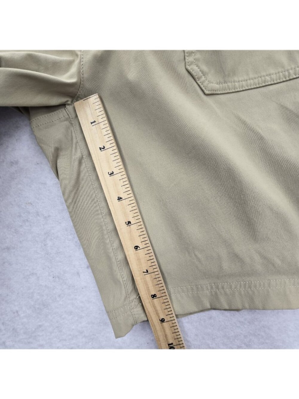 Eddie Bauer Roll Tab Bermuda Shorts Size 8 Outdoor Hiking Gorpcore Stretch EUC - Picture 8 of 8